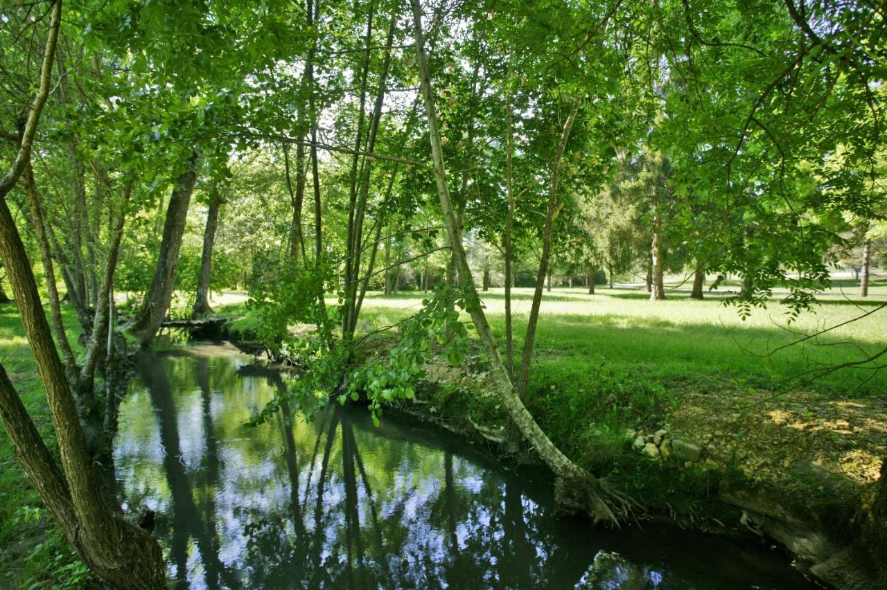 Отель Le Moulin De Mitou Орьяк-дю-Перигор Экстерьер фото